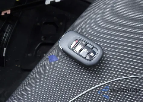 2025 Honda Cr-V Lx Awd z USA, uszkodzony, nr VIN 2HKRS4H25SH400219